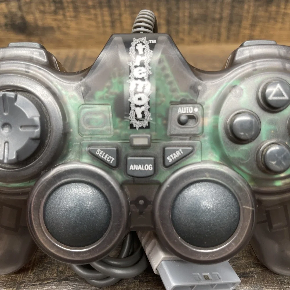 200 Toy Translucent Gray TREMOR Gamepad Controller PlayStation 1 PS1